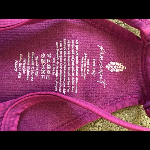 FP Movement Happiness Runs Crop in magenta - Size XS/S - Picture 7 of 8